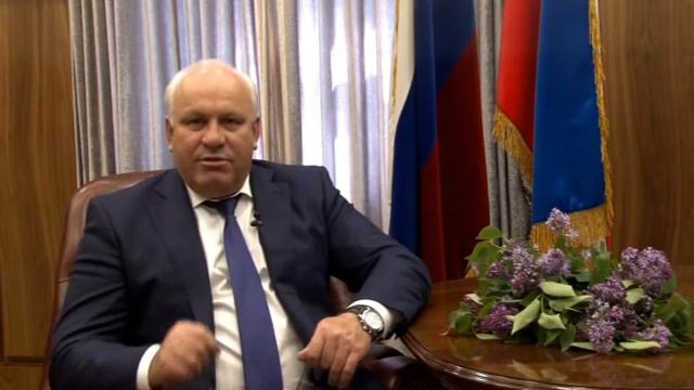 Глава Хакасии обратился к школьникам через интерактивные доски смотреть онлайн