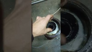 Приспособление для набивания смазочного шприца. Как легко набить шприц для смазки.