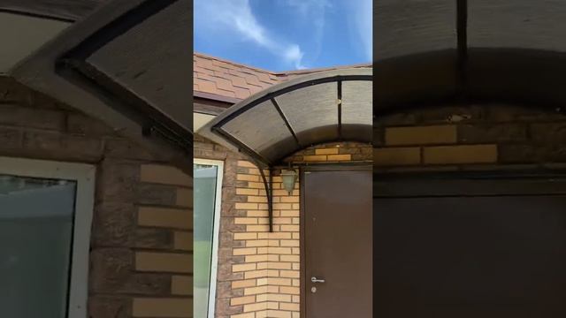 Укрытие навеса поликарбонатом #поликарбонат #николай #навесдляавтомобиля #козырёкнадвходом #козырёк