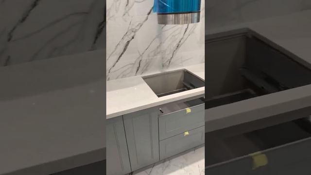 Столешница из кварцита от компании Unique Stone, Киев / Кухня смотреть онлайн