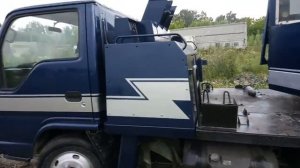 Автоэкскаватор Исузу Эльф