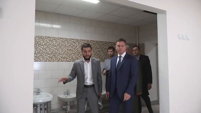 Губернатор Владимир Сипягин посетил новую школу в городе Кольчугино