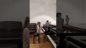 В. Гиллок, вальс "В старой Вене". Исполняет Дручинина Полина, 9 лет