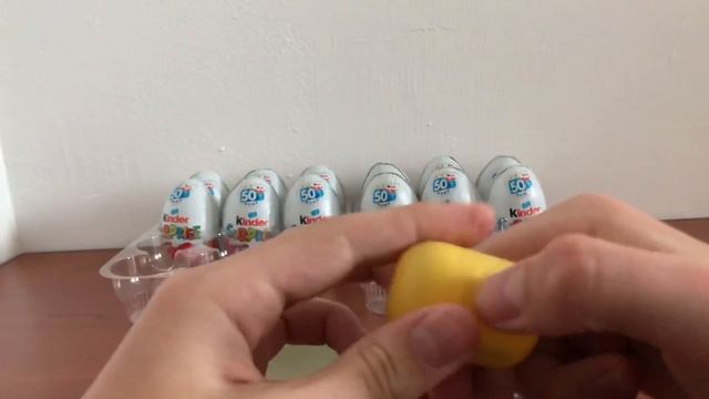 Открытие 24 киндер яиц из Турецкой юбилейной серии . смотреть онлайн