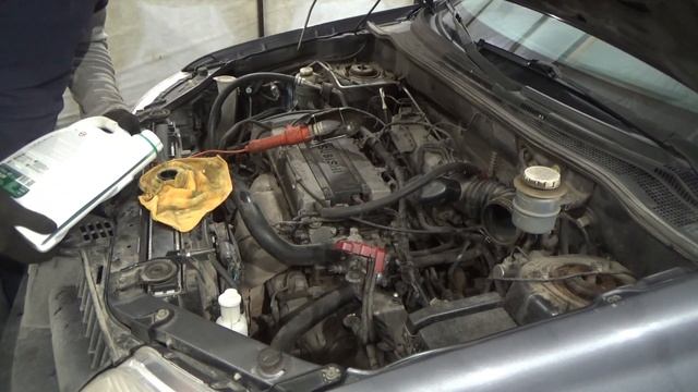 Замена термостата, масла и антифриза. Mitsubishi Outlander. смотреть онлайн