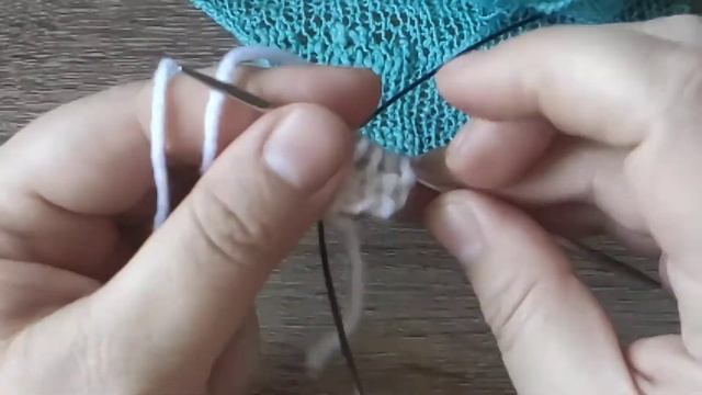 МК.Вяжем спицами простую косынку