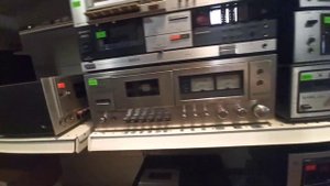Магазин Vintage Tech у метро Удельная. Аудиоаппаратура 70-80х годов!