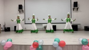 “Гүлдәурен” би ансамблі. Қазақ биі - “Шашу”