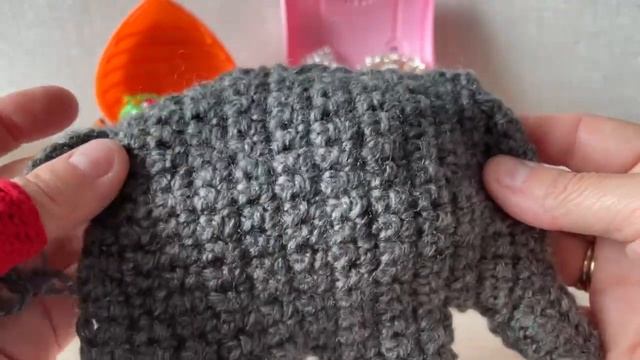 Слоник крючком, процес творческого наслаждения!!! смотреть онлайн