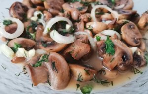 РЕЦЕПТ МАРИНОВАННЫХ ГРИБОВ! Быстрые маринованные грибы. Рецепт грибов шампиньонов.