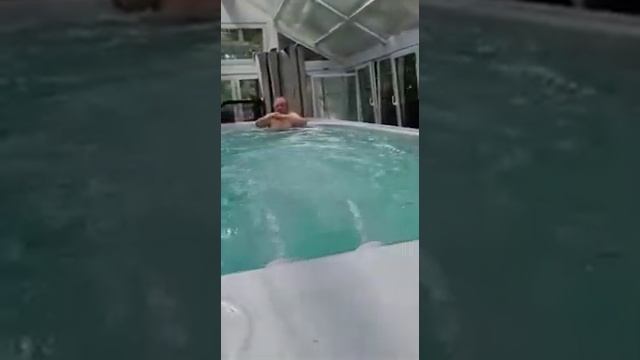 Обзор плавательного спа бассейна с противотоком Jacuzzi SwimLife 17ft Swim от Бассейны-спа.рф