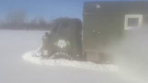 ГАЗ66 по глубокому снегу