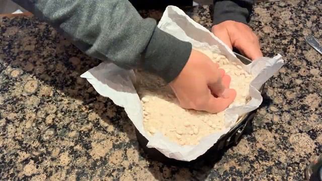 КИШ с Лососем и Шпинатом.
