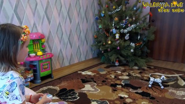 Собака-робот поселилась в доме с карликовым пуделем Мими!) Smart Pet 619. Обзор. смотреть онлайн