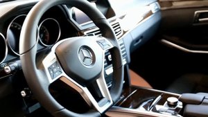 Тест драйв 2013 Mercedes Benz E 200