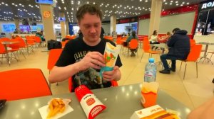 Что лучше? Сравниваем "Вкусно - и точка" и "Бургер Кинг". А вам что нравится больше?