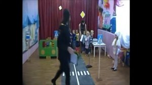 Учим правила дорожного движения  во 2 младшей гр видео МКДОУ Детский сад №3 "Солнышко"