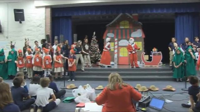 2015 Christmas Chorus Presentation смотреть онлайн