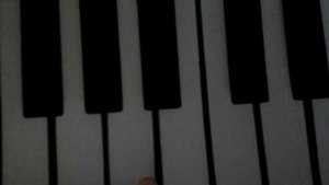 Как играть пианино《баю-баюшки-баю》