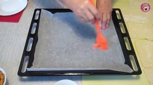 Слойки с персиком и сливой к чаю из готового теста. Ну, очень вкусно!