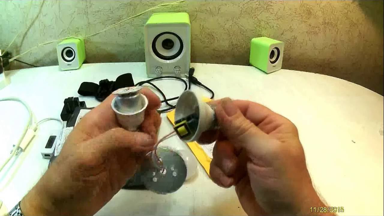 ledлампа , кабель USB и крепление для зкшен камеры