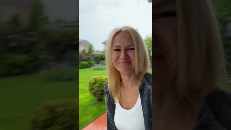 А у нас льет, как из ведра