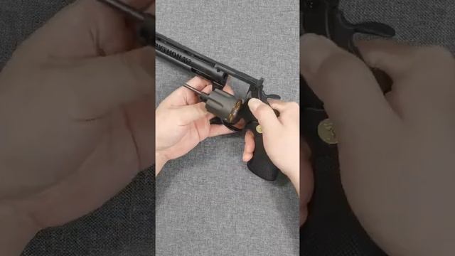 Colt Python Double Action Revolver смотреть онлайн