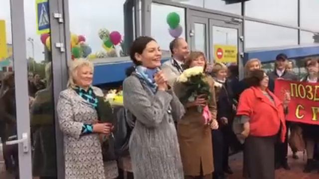 Учитель года Лариса Арачашвили вернулась в Волгоград смотреть онлайн