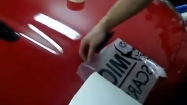 Монтаж наклеек на машину смотреть онлайн