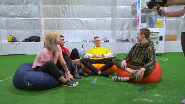 БУТЫЛОЧКА на РАЗДЕВАНИЕ! Пушер и Третий Лишний ЧЕЛЛЕНДЖ