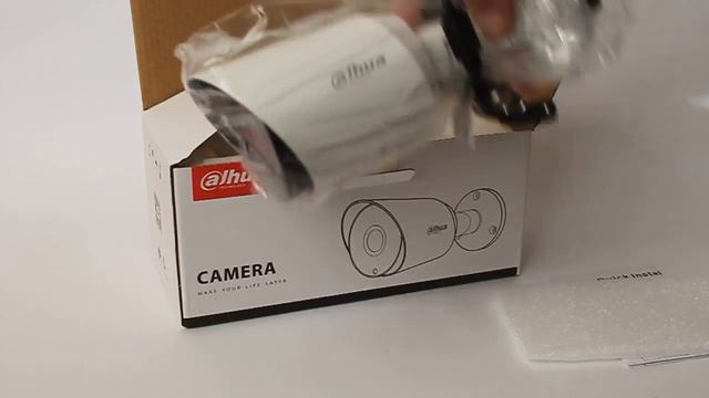 4 мегапиксельная, но бюджетная камера HD Dahua HFW1400TP (не Partizan, HikVision, Tecsar, Atis) смотреть онлайн