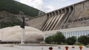 ШОК, Экстренный сброс воды ГЭС. Самые большие платины. The biggest dam.