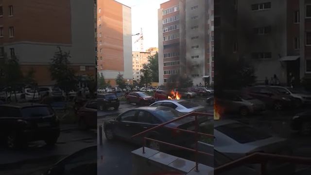 В Тюмени в Заречном 6 горела машина - 16 июня 2015