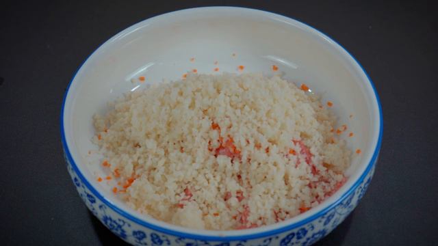 立秋养生滋补要多吃莲藕，湖北特色美食莲藕肉丸，不炸不煮，上锅一蒸，鲜嫩脆爽味道好，蒸藕圆子的做法，莲藕肉丸子怎么做才成型，怎么调制肉馅#莲藕 #蒸肉丸#莲藕肉丸#莲藕丸子#莲藕特色吃法#肉馅做法#蒸 смотреть онлайн