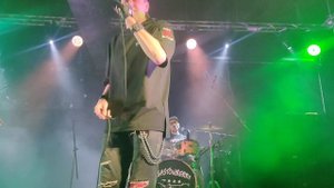 РОКОВОЙ ГОД - За хулигана замуж ( клуб - Glastonberry )