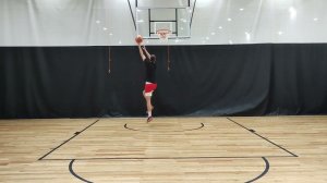 С одноименной ноги с щитом лицом