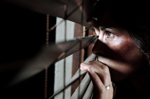 ЗАГОВОР ОТ ОПАСНОСТИ (ИЗ СЕРИИ " ЗАГОВОРЫ НА ВСЕ СЛУЧАИ ДЛЯ ВСЕХ") ВЕДЬМИНА ИЗБА ИНГА ХОСРОЕВА