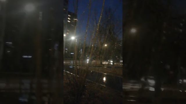Выхино метрони Ташкенский кучасини кечки куриниши. (Москва).