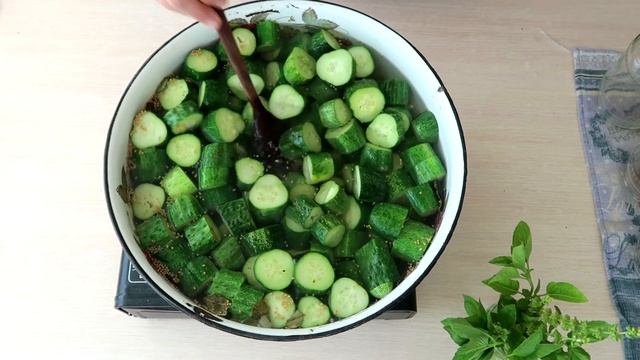 Маринованные огурчики по-фински на зиму. Никакой стерилизации. смотреть онлайн