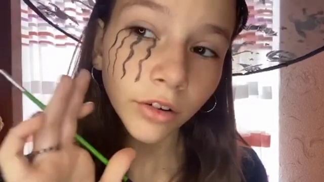 2 Простых макияжа на Halloween ?? /nika lime\ смотреть онлайн