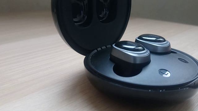 Mifa безпроводные наушники. Когда один не работает. смотреть онлайн