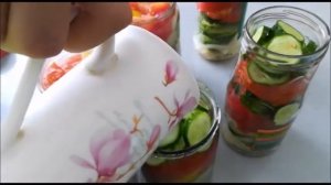 Очень вкусный салат "СЛОЙКА" на зиму!Салат из огурцов,помидор и лука на зиму.