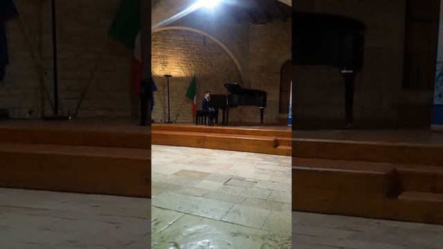 Cover pianoforte Lananna Riccardo esegue Sonatina in Sol Magg. (Beethoven)