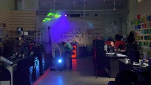 Свето-музыкальное комбо Eltronic за 51000 рублей Лазер жидкое небо.mp4