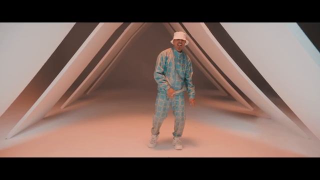 Nio García, Rauw Alejandro, Lenny Tavarez, Darell, Myke Towers, Casper Mágico - Mírame Remix смотреть онлайн