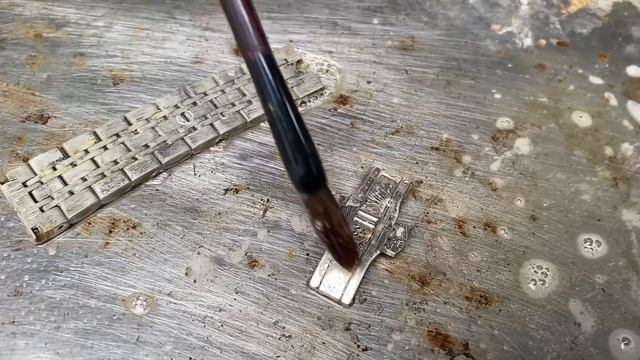 Restoration an antique ROLEX watch produced in 1972 смотреть онлайн