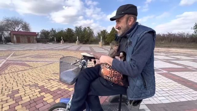 Я просто ЛЮБУЮСЬ на эту идилию, не прошла и неделя, а Люся уже ОБНИМАЕТ и ЦЕЛУЕТ Степашку! смотреть онлайн