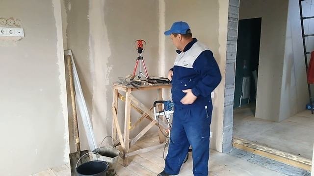 Инструмент для каменщика.