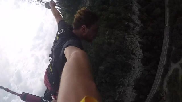 Прыжок с веревкой 207 метров. Sky park. Сочи. смотреть онлайн