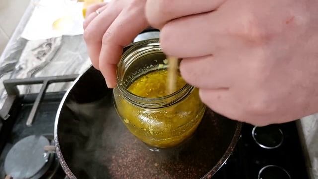 Как сделать крем защитный из пчелиного воска.